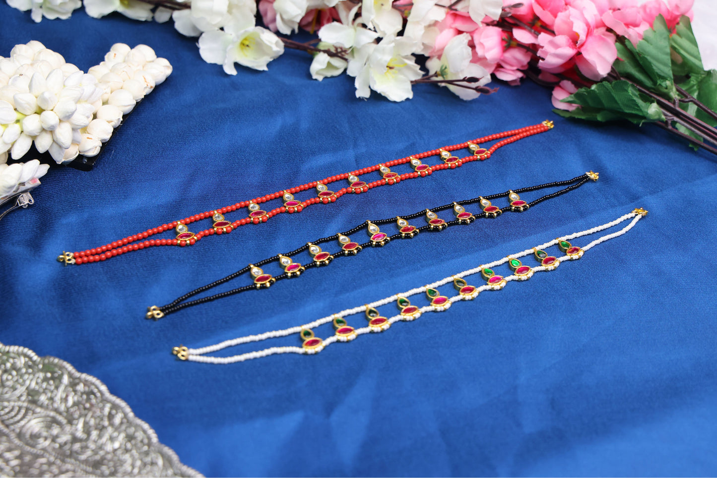 Cute Jadau Pendant Choker | Dainty Kundan Festive Neckpiece