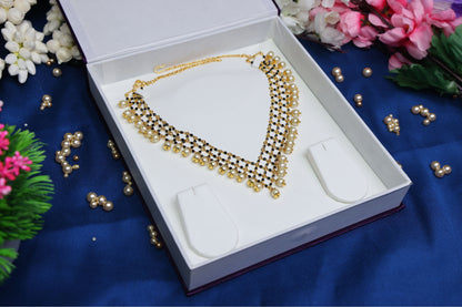 Swaroski pearl black jaali neckchain