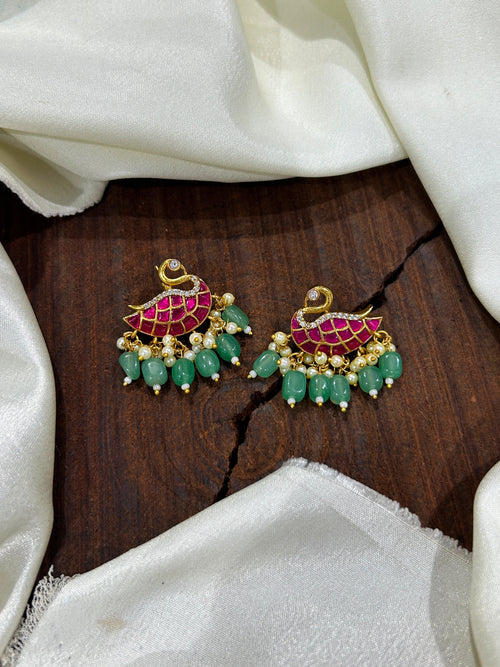 Original kempstone pretty swan earrings