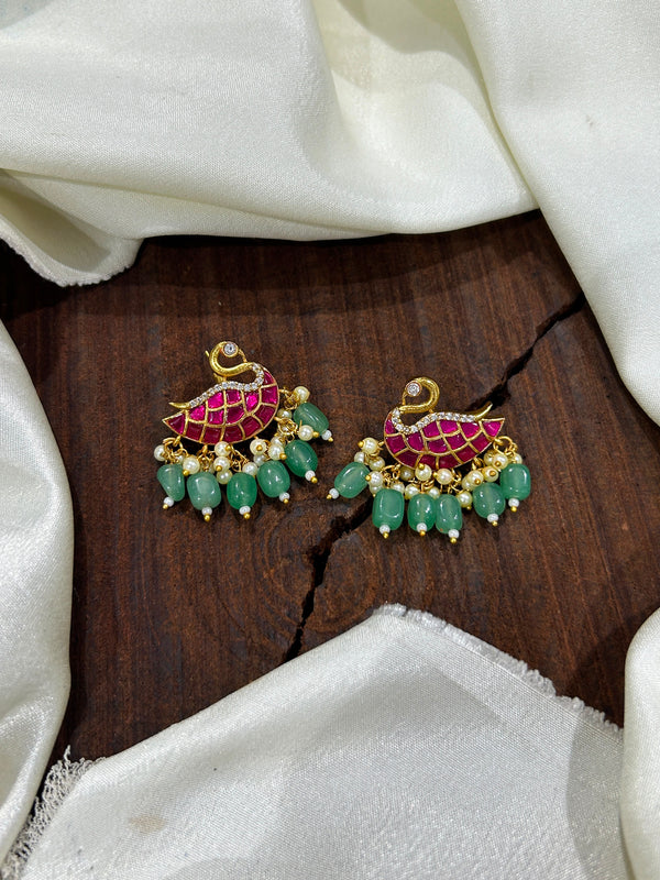 Original kempstone pretty swan earrings