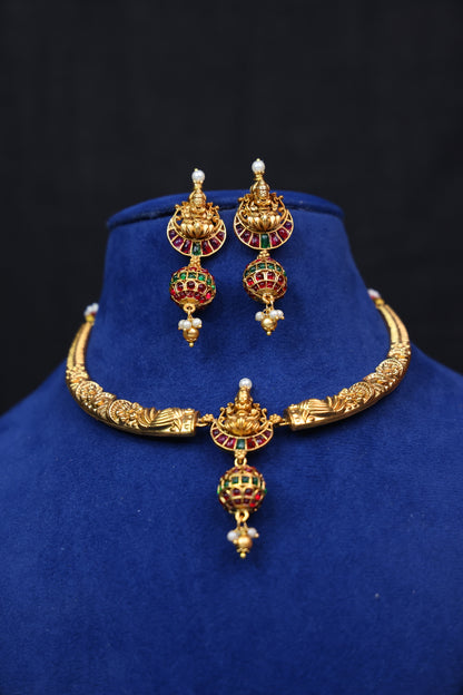 Premium nakshi kemp kante set with earrings