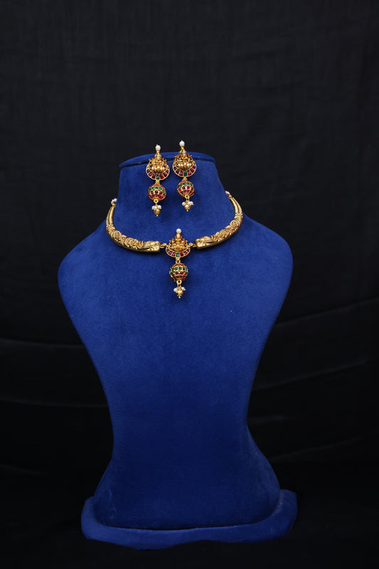 Premium nakshi kemp kante set with earrings